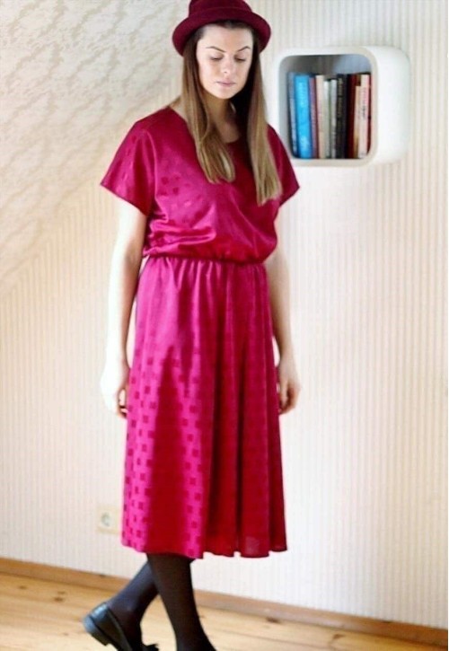 Burgundy short sleeve textured silky dress